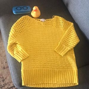 Calvin Klein summer sweater in gorgeous yellow!